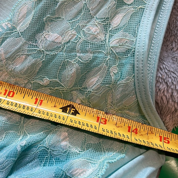 Light Green Sleeveless Top with Pretty Lace on Top- Large-NWT - Picture 9 of 10